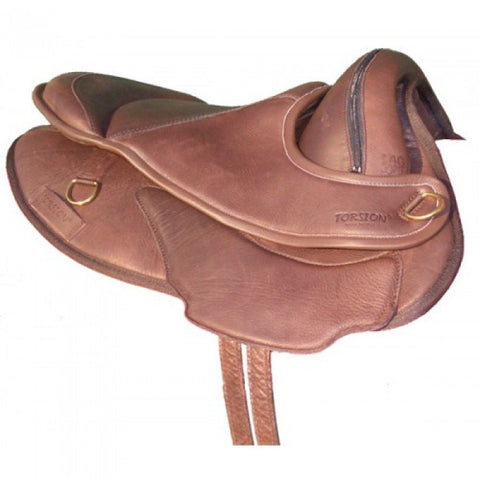 Torsion Close Contact Treeless Saddle 17" Brown with pad